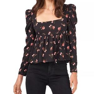 1 State Women’s long sleeve square neck top. Romantic and classy.